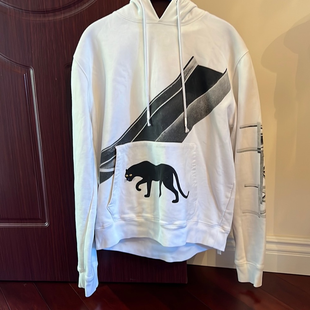Off-White sweatshirt